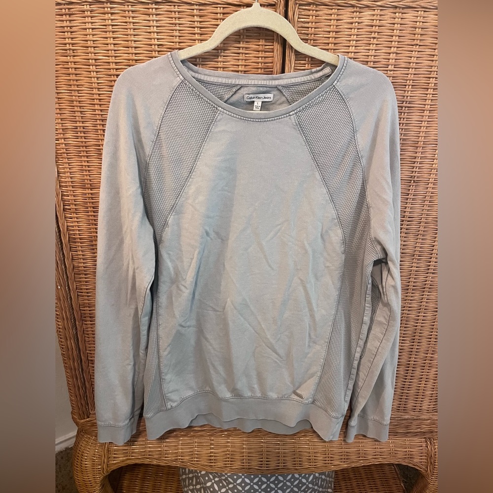 Men’s distressed looking Calvin Klein shirt